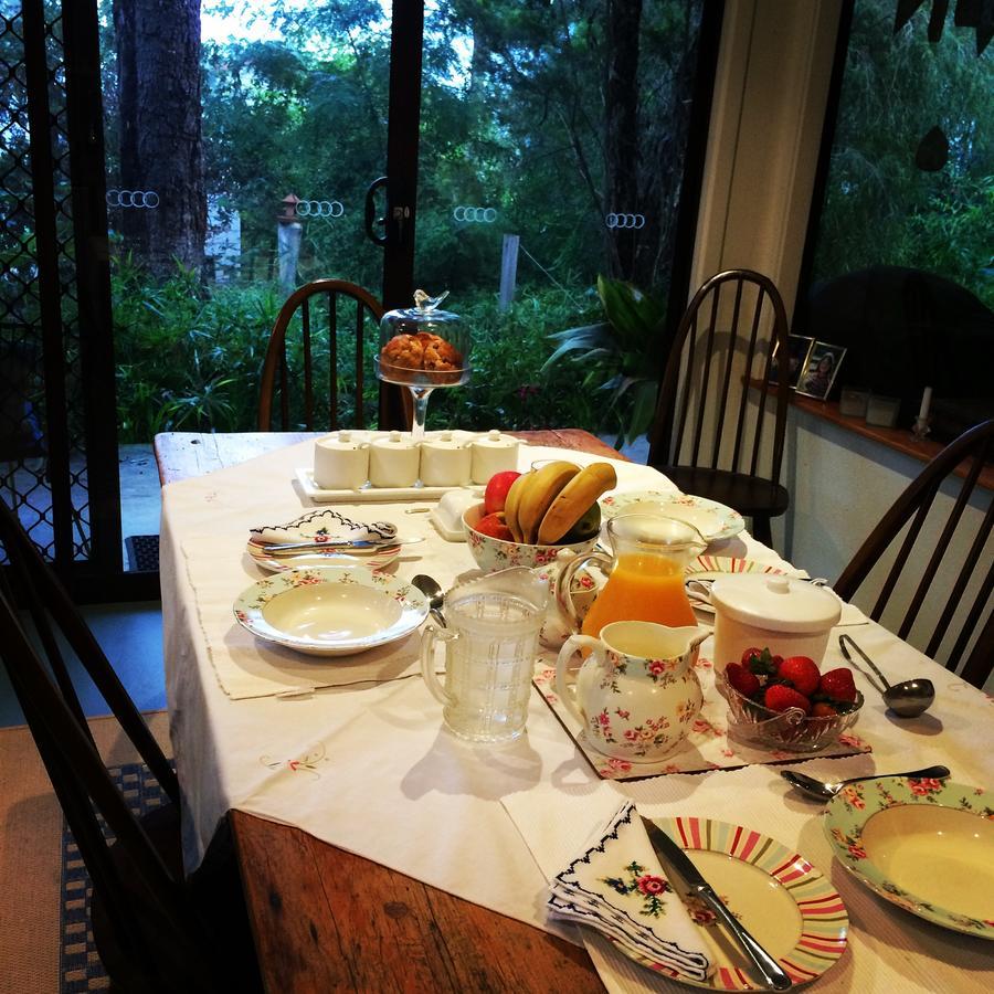 Whispering Pines Bed And Breakfast Collie Екстер'єр фото