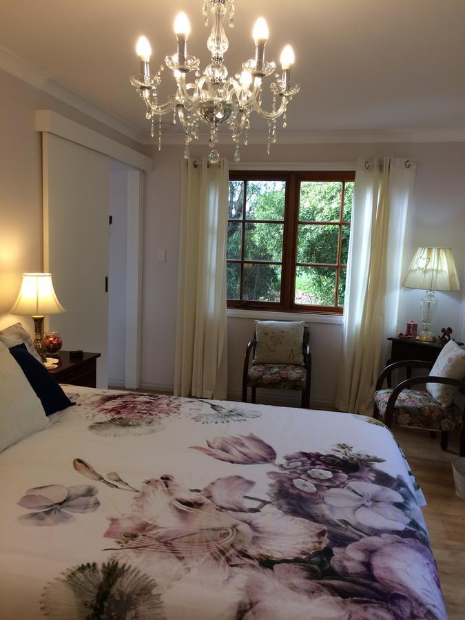 Whispering Pines Bed And Breakfast Collie Екстер'єр фото