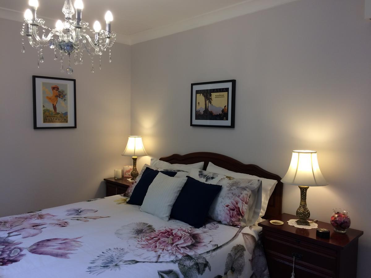 Whispering Pines Bed And Breakfast Collie Екстер'єр фото